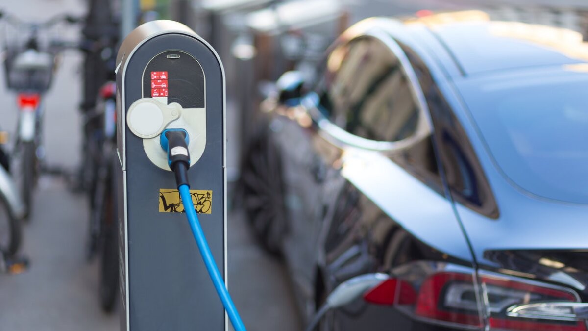 汽車充電樁生產廠家的選擇技巧與建議